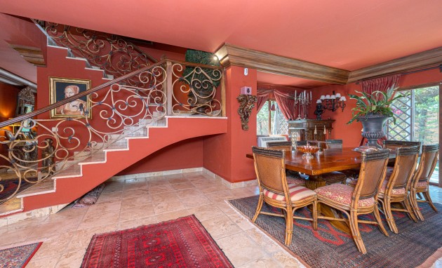 Resale - Villa - Benidorm