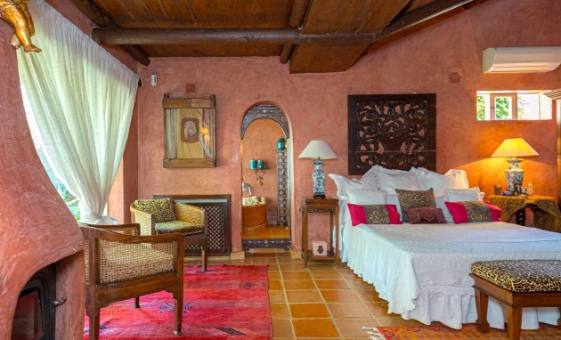 Resale - Villa - Benidorm