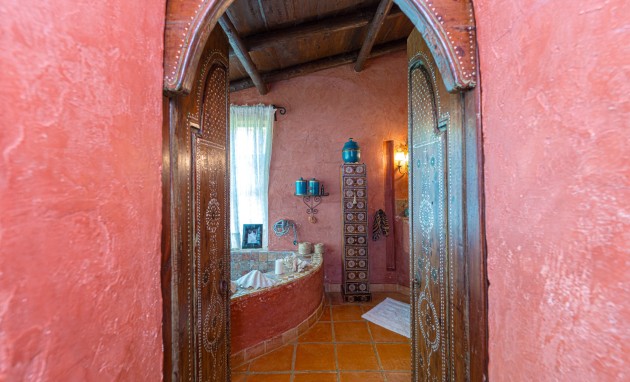 Resale - Villa - Benidorm