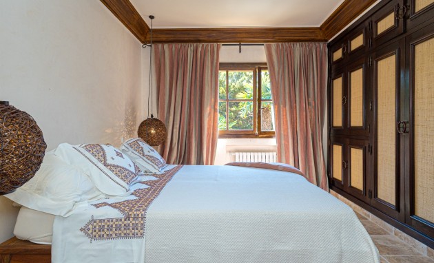 Resale - Villa - Benidorm
