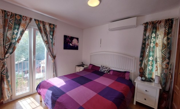 Resale - Villa - Altea