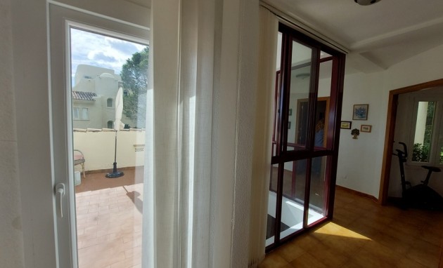 Resale - Villa - Altea