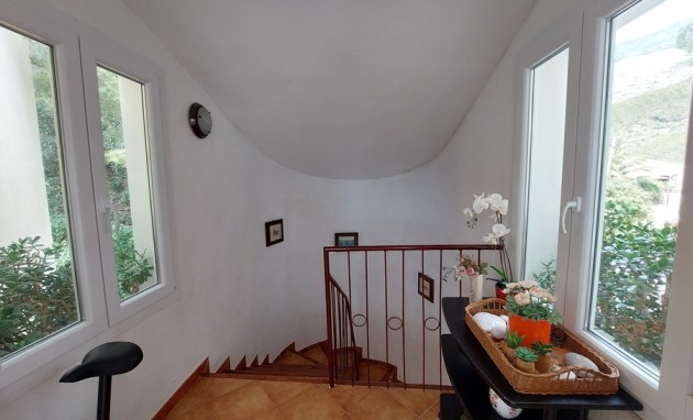 Resale - Villa - Altea