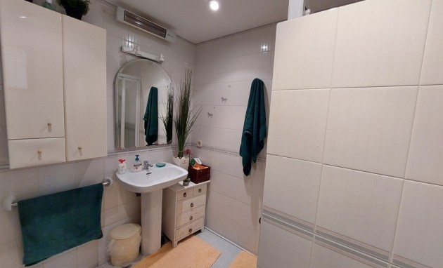 Resale - Villa - Altea